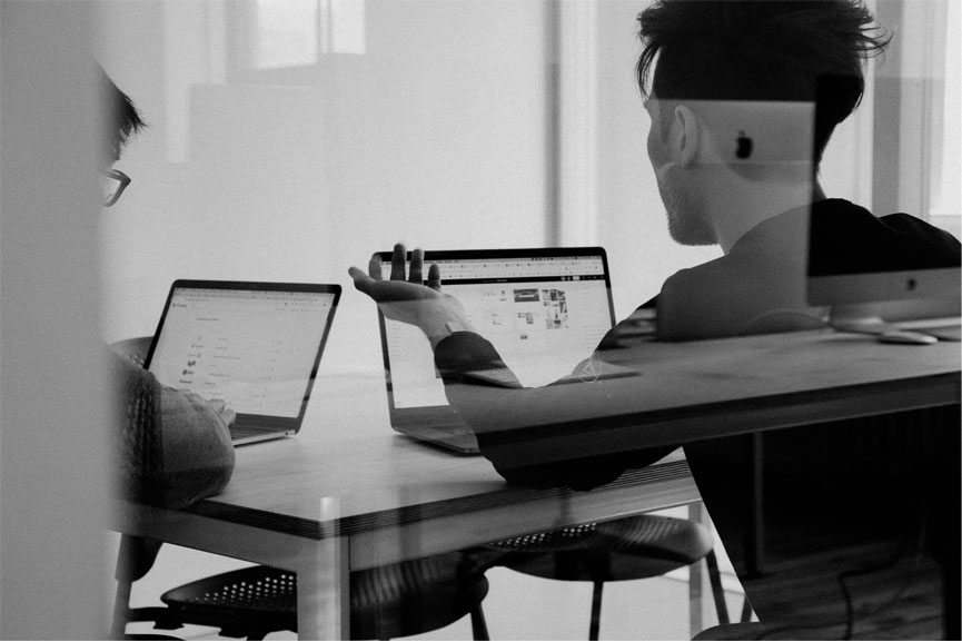 liên hệ với sencom digital
